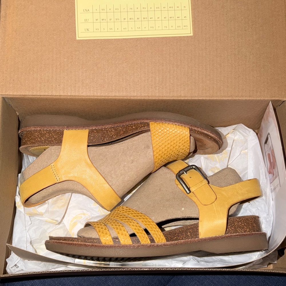 Sofft Yellow Leather Strappy Sandals - Picture 8 of 12